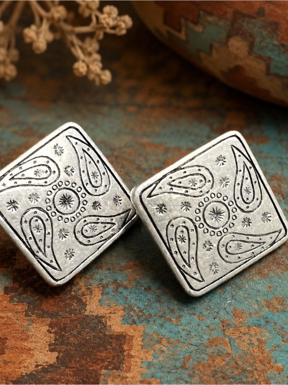 Premier Designs PAISLEY Silver Square Earrings Clip/Post NWT 1" Diameter #426